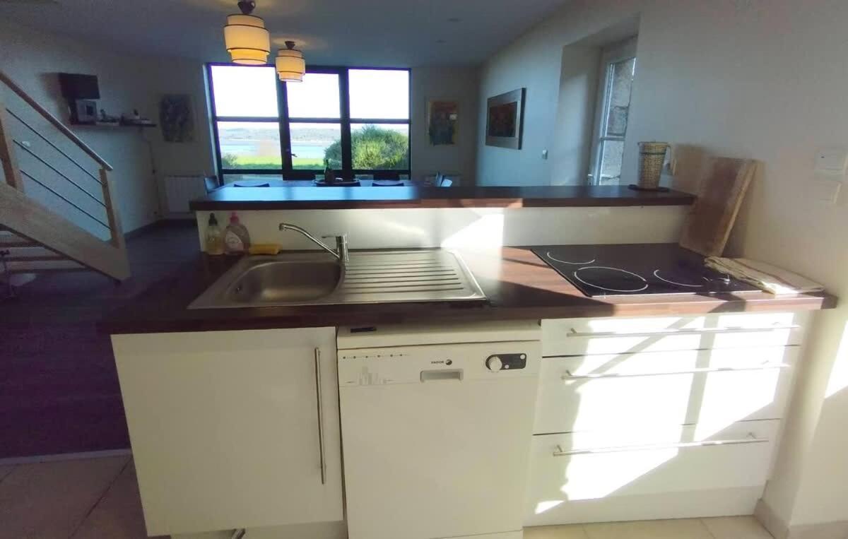 Large Farmhouse With Garden And Sea View For 8 People Locquenole Eksteriør billede