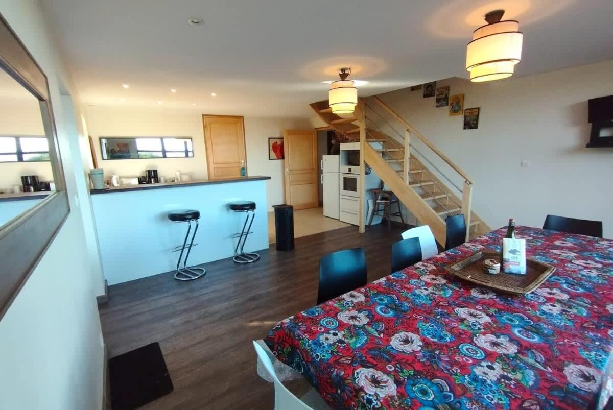 Large Farmhouse With Garden And Sea View For 8 People Locquenole Eksteriør billede